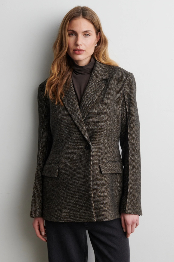 Second Female Blazer Emi