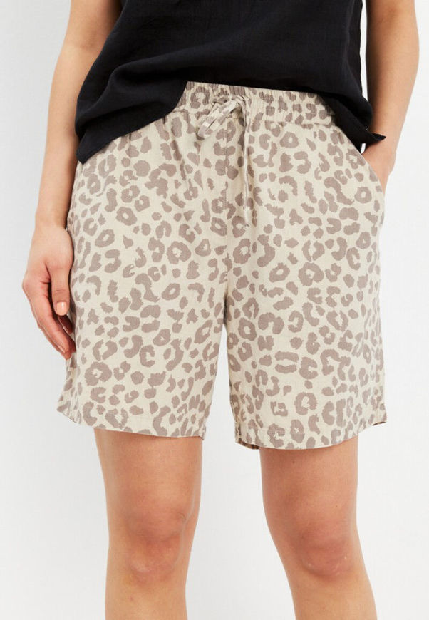 InFront Shorts Lina Leo