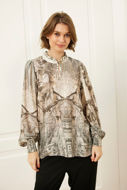 In Front Bluse Charlie